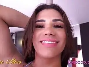 Sabrina Alves