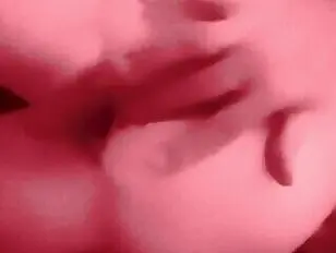 Сина растянута для своих первых трёх членов в попку и киску