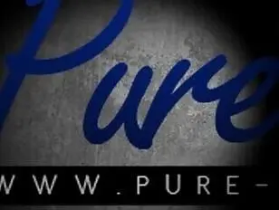 सेक्सी सुनहरे बालों वाली लड़की को उसके ड्राइवर ने चोदा