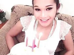 Ladyboy verjaardag creampie