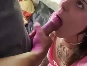 सेक्सी सिसी ने डीपथ्रोटेड और डीप पेनियल किया