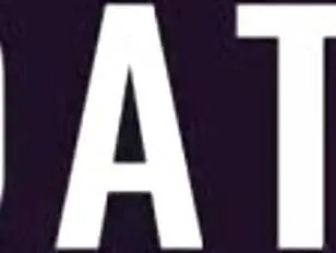 Hombre negro grande follado por una travesti en su espalda