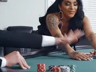 Jane Marie se deja follar cuando los chicos tienen mala suerte