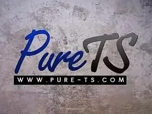 Travesti musulmana follada con hijab y corrida encima