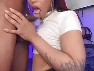 Gelber String zur Seite für BBC