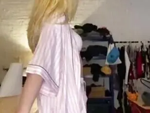 Carriek standing fuck