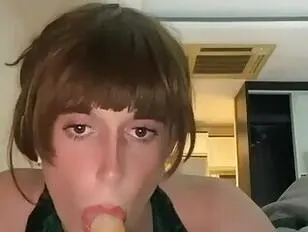 Femtrap19  worshipping my dildo 