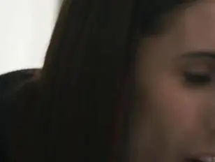 हॉर्नी टीएस ने अपने काले प्रेमी को उसकी गांड में घुसने दिया