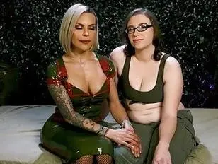 Lesbian Shemales Bondage - Lesbian bondage: Shemale Porn Search - Tranny.one