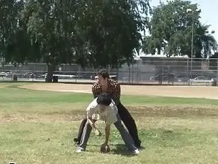 ¡Vaya Peter, tienes bolas enormes! -Aubrey Kate