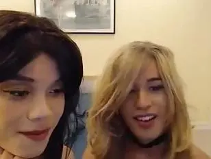 Asian Crossdresser Getting Fucked - Asian crossdresser Andrea fucked on cam - Tranny.one