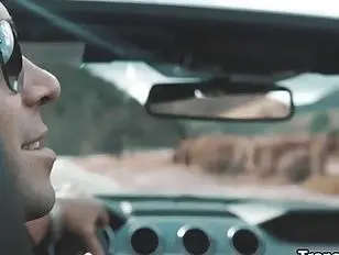 Die heist sexy Szene mit Natalie Mars und Haley Reed