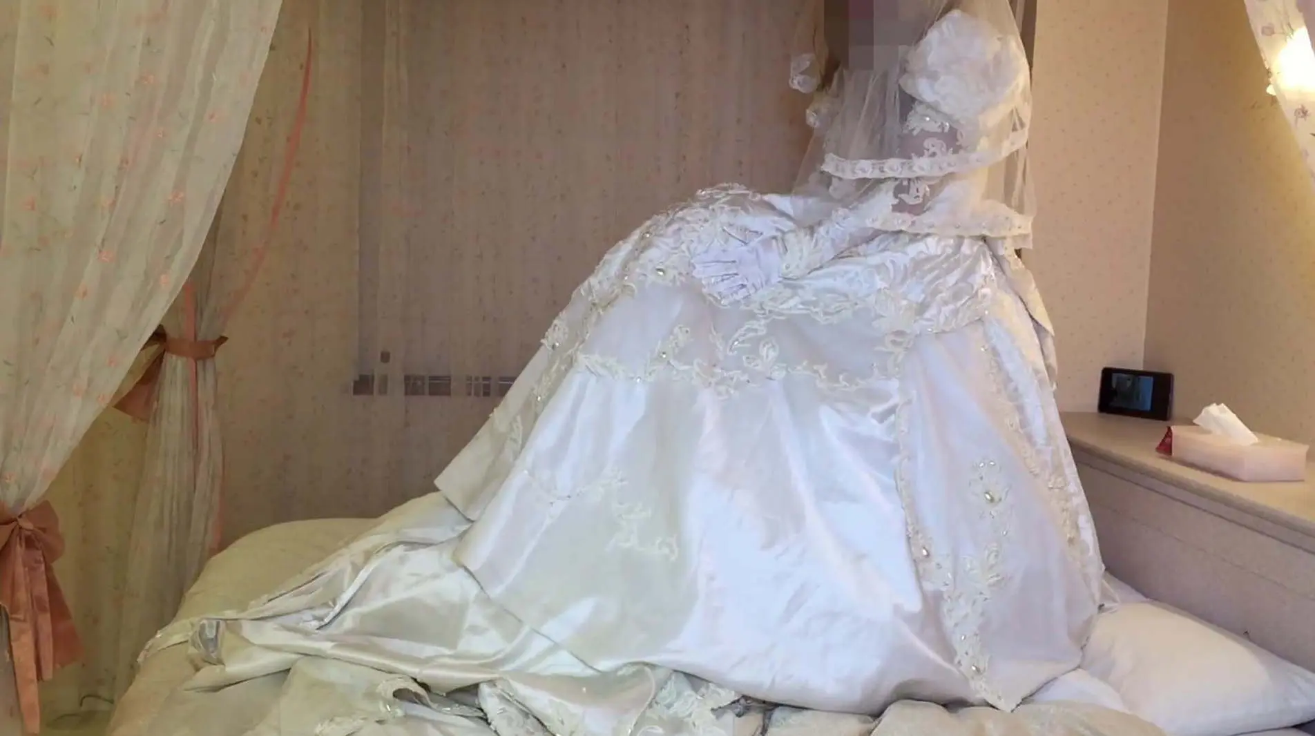 Blowjob Crossdresser Wedding Dress | Anal Dream House